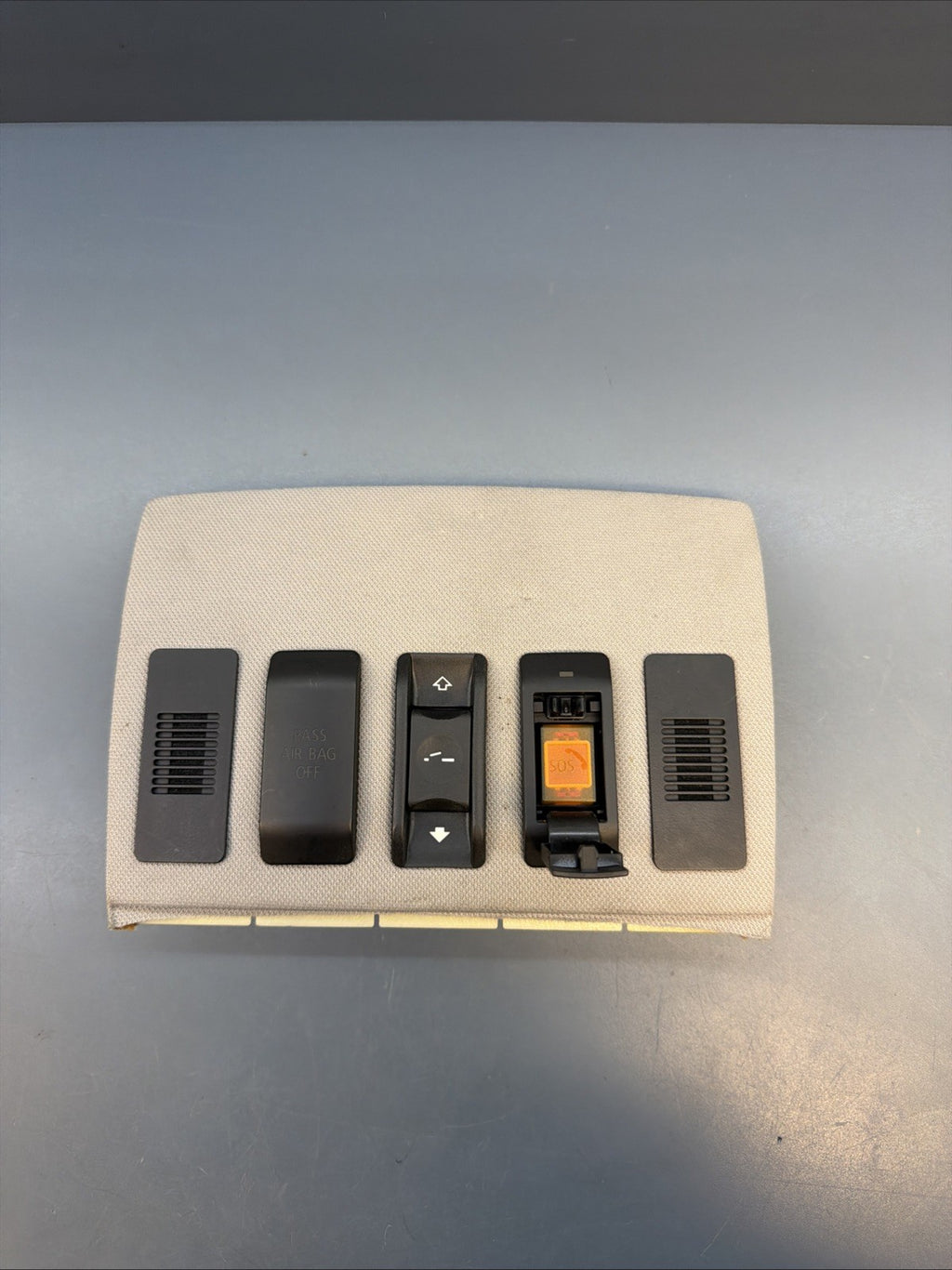 08 BMW 535xi E60 Front Upper Sunroof Mic Switch Control Switch Trim OEM 7125072