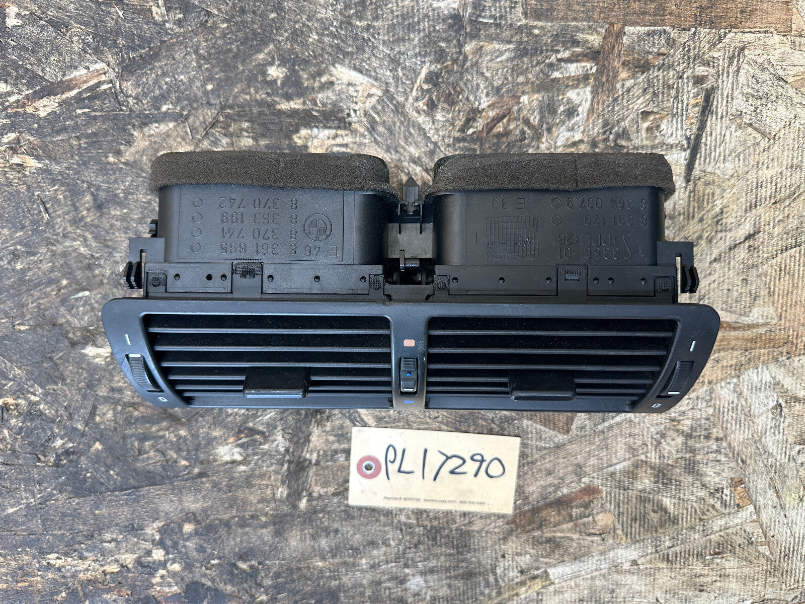 BMW 1997-2006 E46 3 SERIES BLACK CENTER INTERIOR VENT ASSEMBLY OEM 8361895