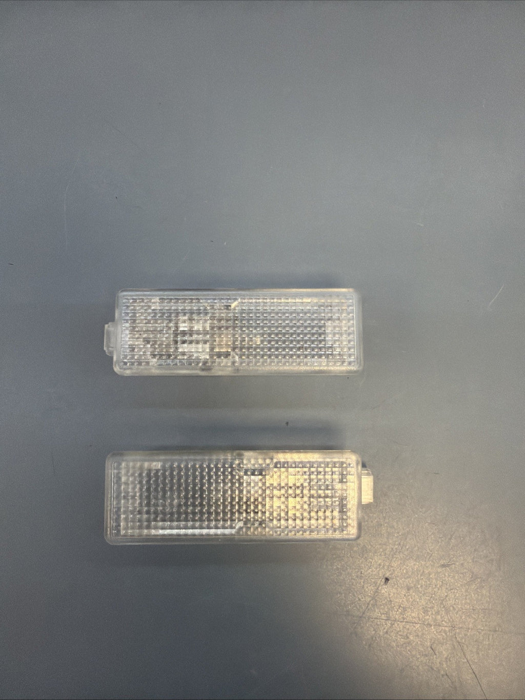 06-10 BMW 650i E63 LAMP DOOR PANEL COURTESY LIGHT 6961999 SET OF 2