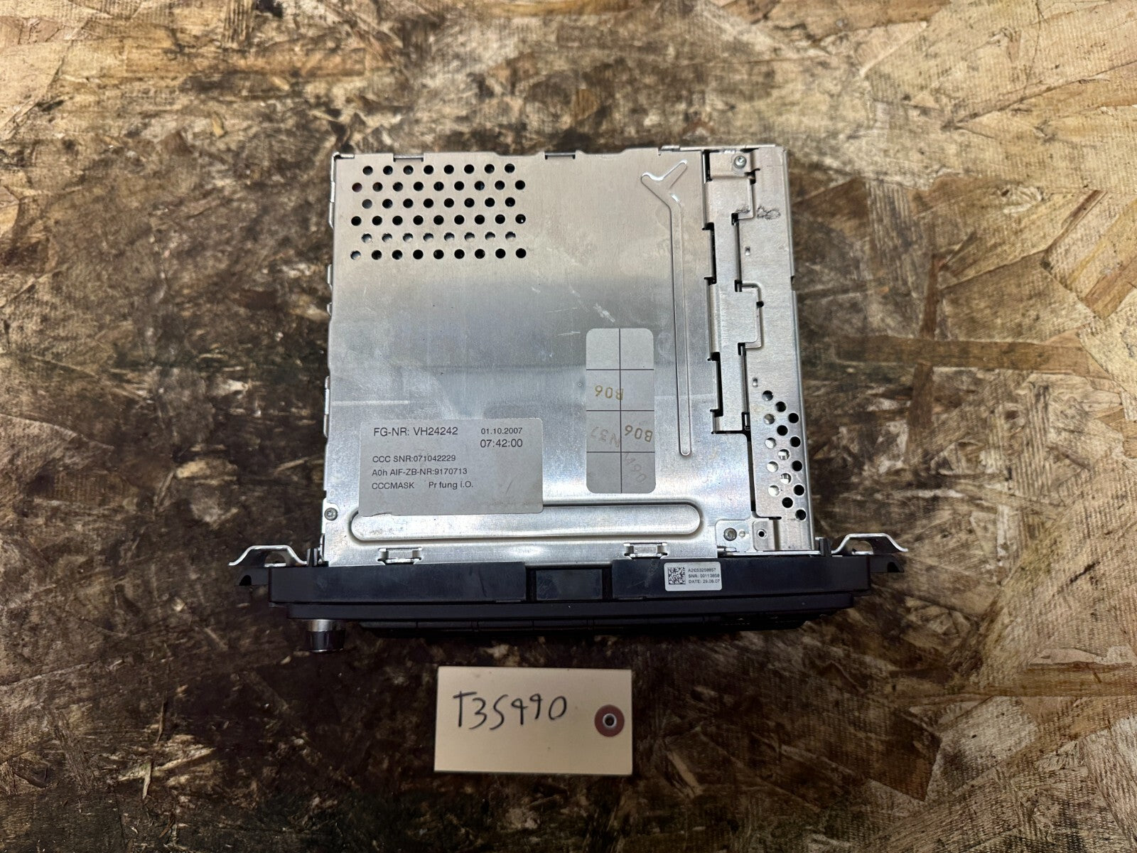 BMW 2006-2009 BROKEN FOR PARTS E90 NAVIGATION CD RADIO PLAYER OEM 9170722
