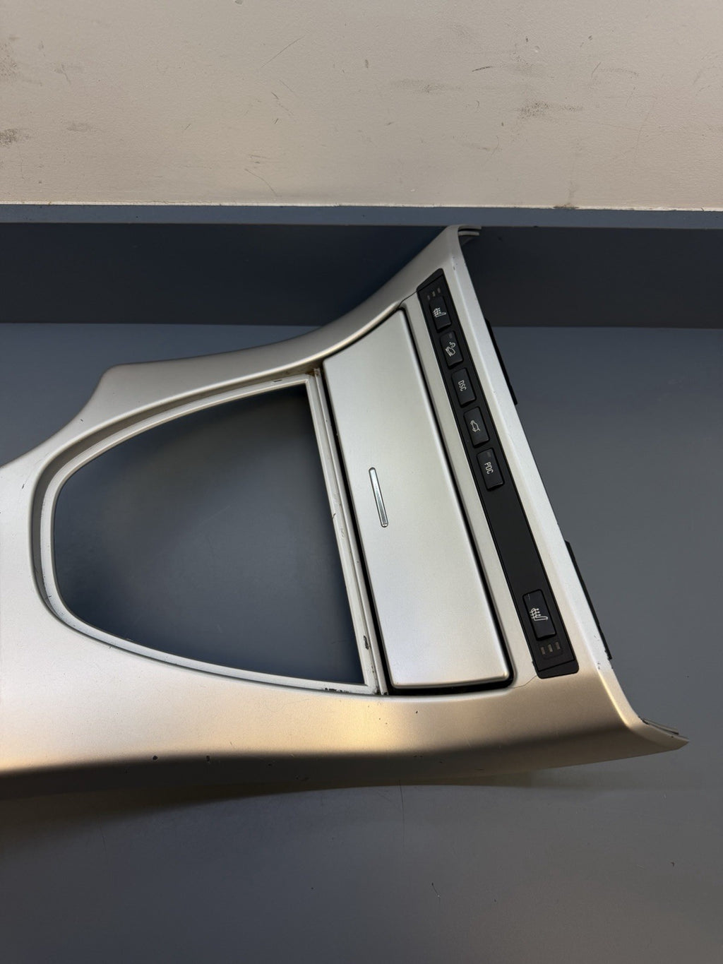 01-06 BMW X5 Dash Center Console TRIM w/ Ash Tray & Cup Holder 8402967