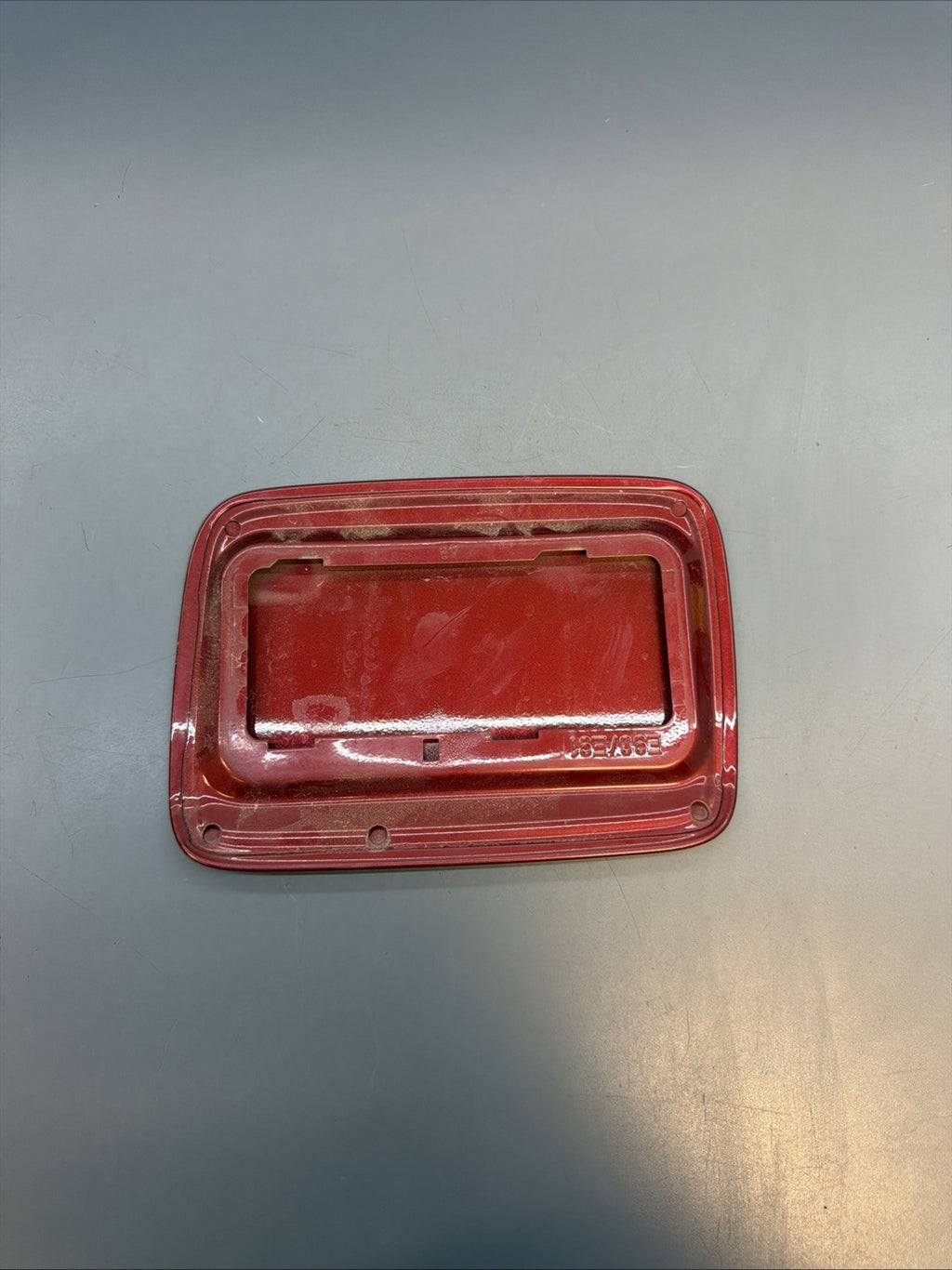 07-11 BMW E90 E91 FUEL TANK FILLER GAS DOOR LID RED OEM 328i 335i 7546830