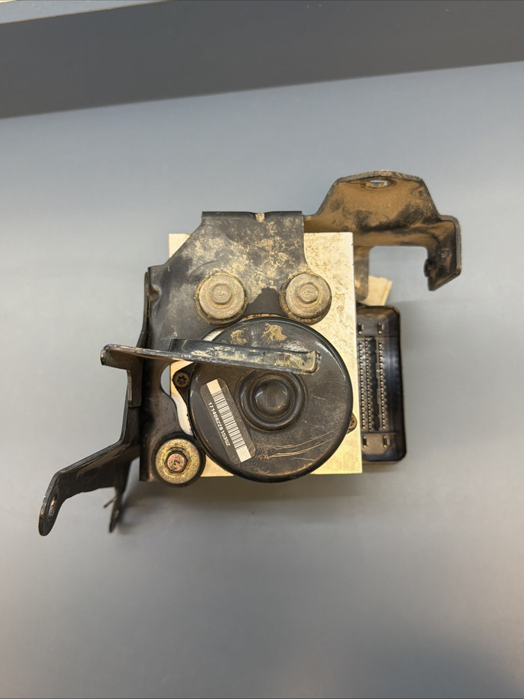 2006 Nissan Xterra 4.0 ABS Anti Lock Brake Pump 06210907573 OEM