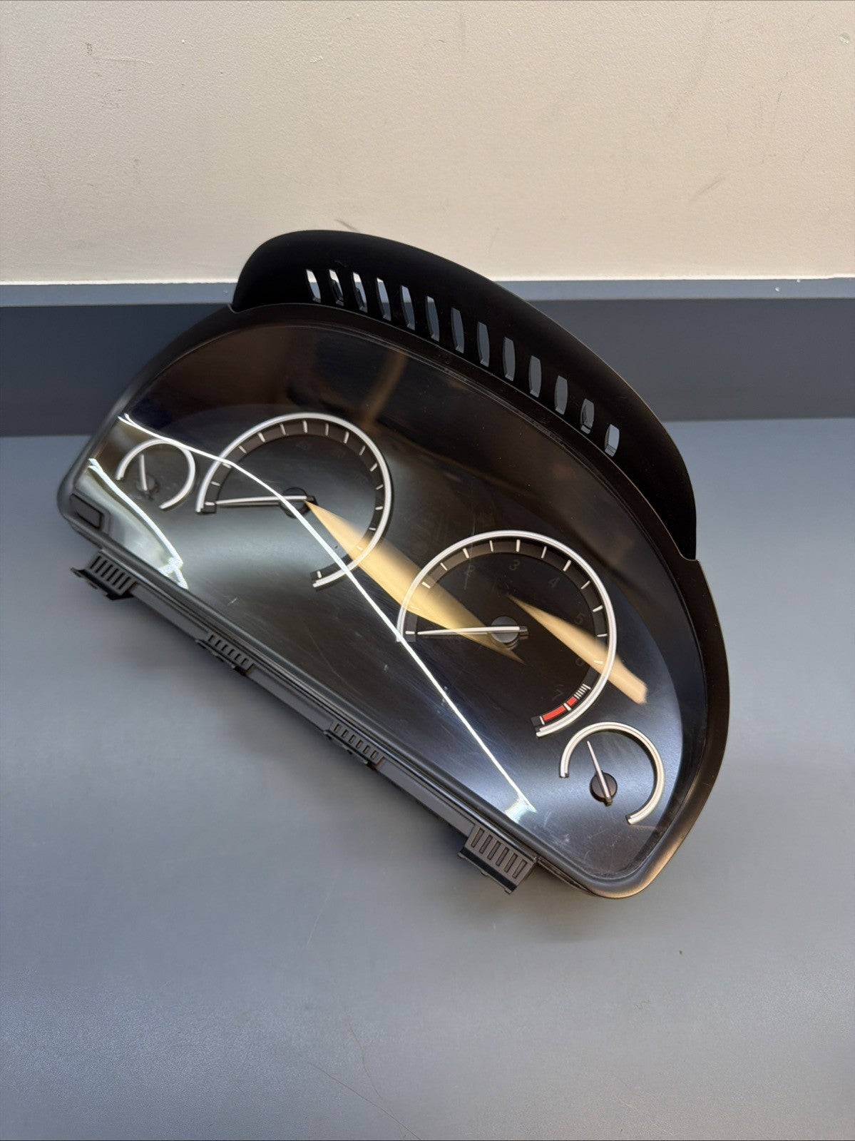 09-16 BMW 740i 750Li F01 F02 SPEEDOMETER INSTRUMENT CLUSTER GAUGE OEM 9220799