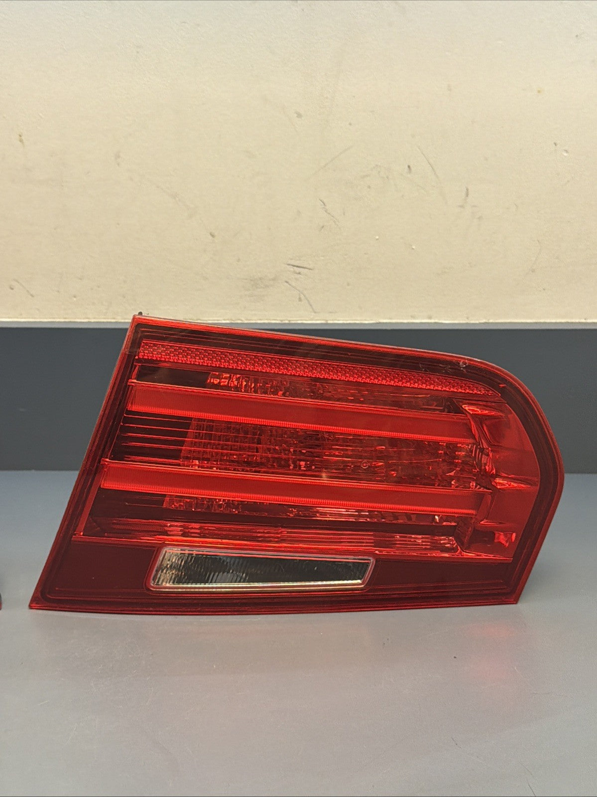 12-15 BMW 3 SERIES F30 F31 REAR Left And Right TRUNK TAIL LIGHT 7371111 7371112