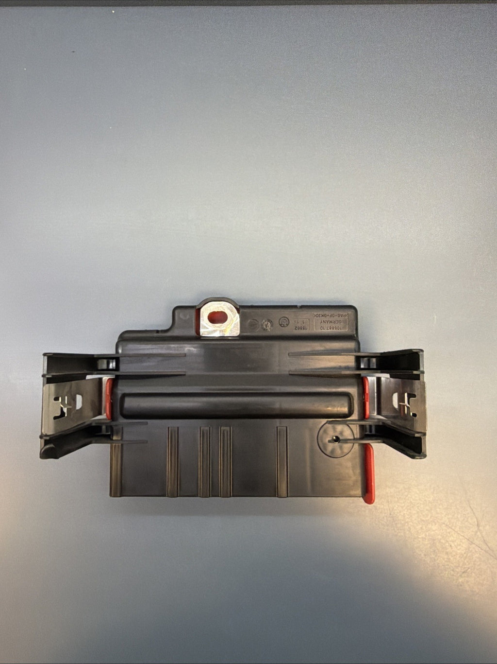 07-13 BMW E70 E71 X5 X6 BATTERY POWER DISTRIBUTION BOX REGULATOR MODULE 6942912