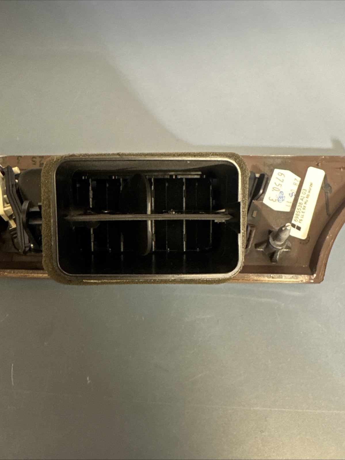 2009-2011 BMW 328i xDrive LEFT DRIVER SIDE DASH AC HEATER AIR VENT 9130459 OEM .