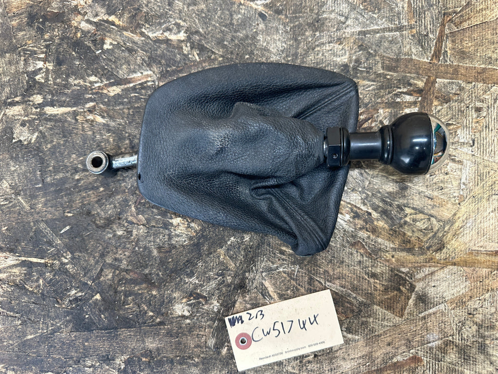 BMW 05-10 E60 5 SERIES MANUAL TRANSMISSION GEAR LEVER+BOOT OEM 7587478