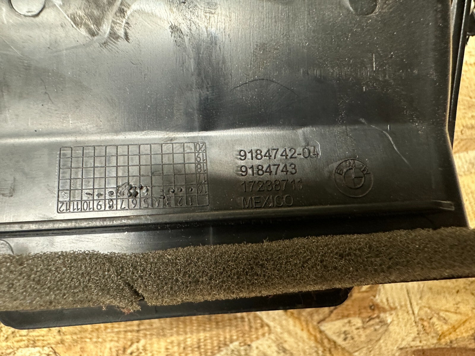 BMW 11-17 F25 X3 FRONT DASH CENTER AIR VENT ASSEMBLY w START BUTTON OEM 9184743