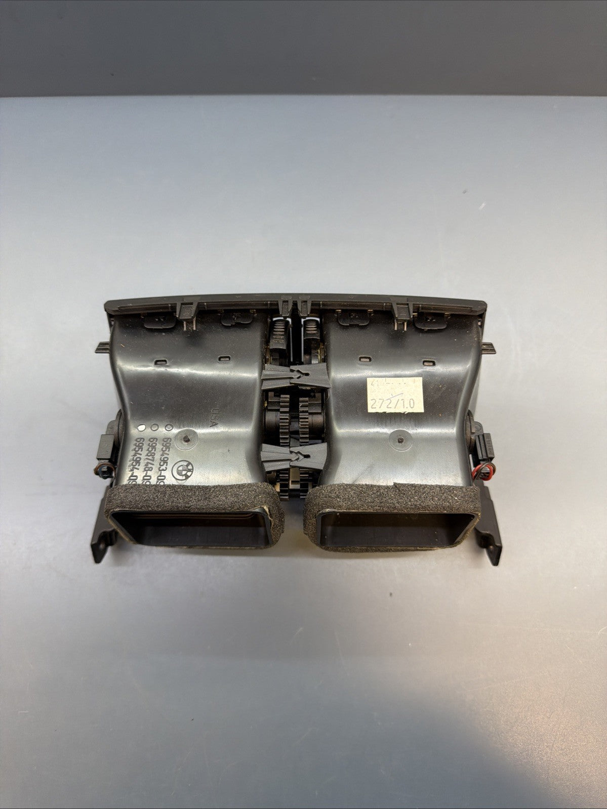 2007-2013 BMW X5 E70 FRONT CENTER DASH AIR VENT DUCT 6954953 OEM