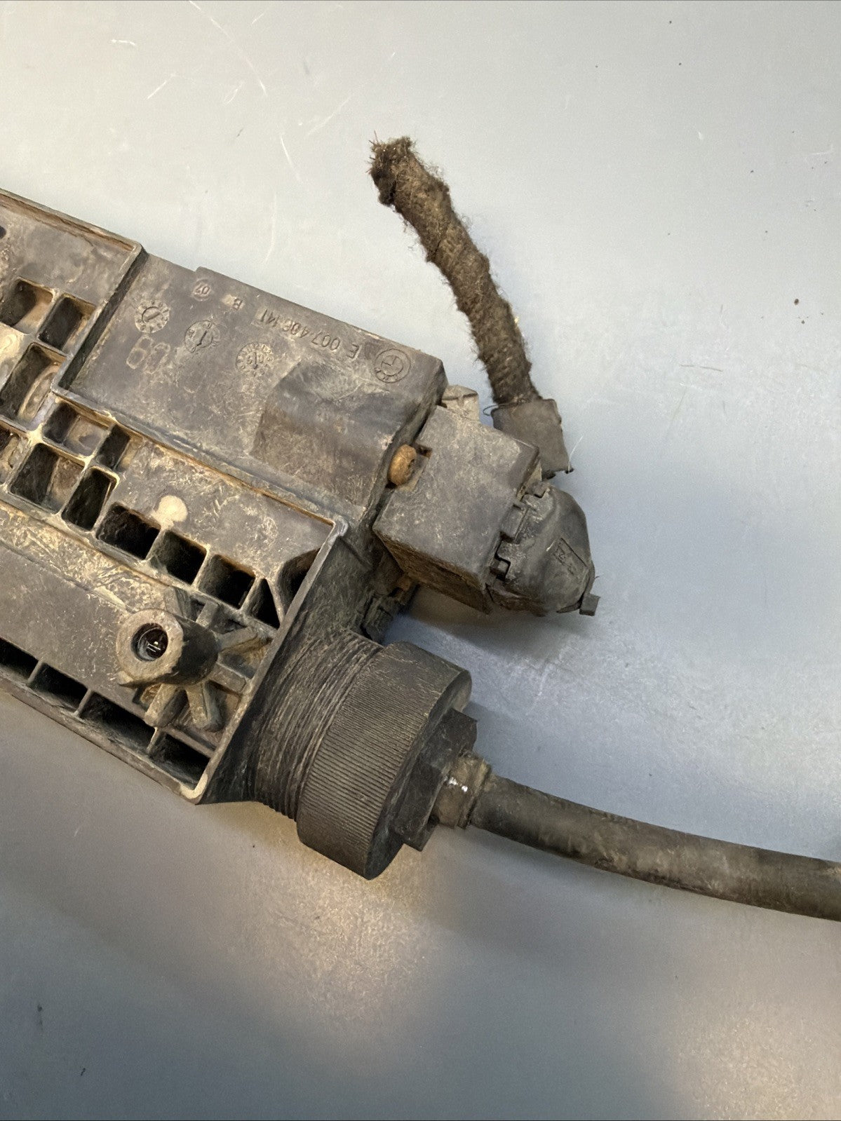 09-15 BMW F01 F02 750i 750Li Emergency Parking Brake Actuator Motor 6784651