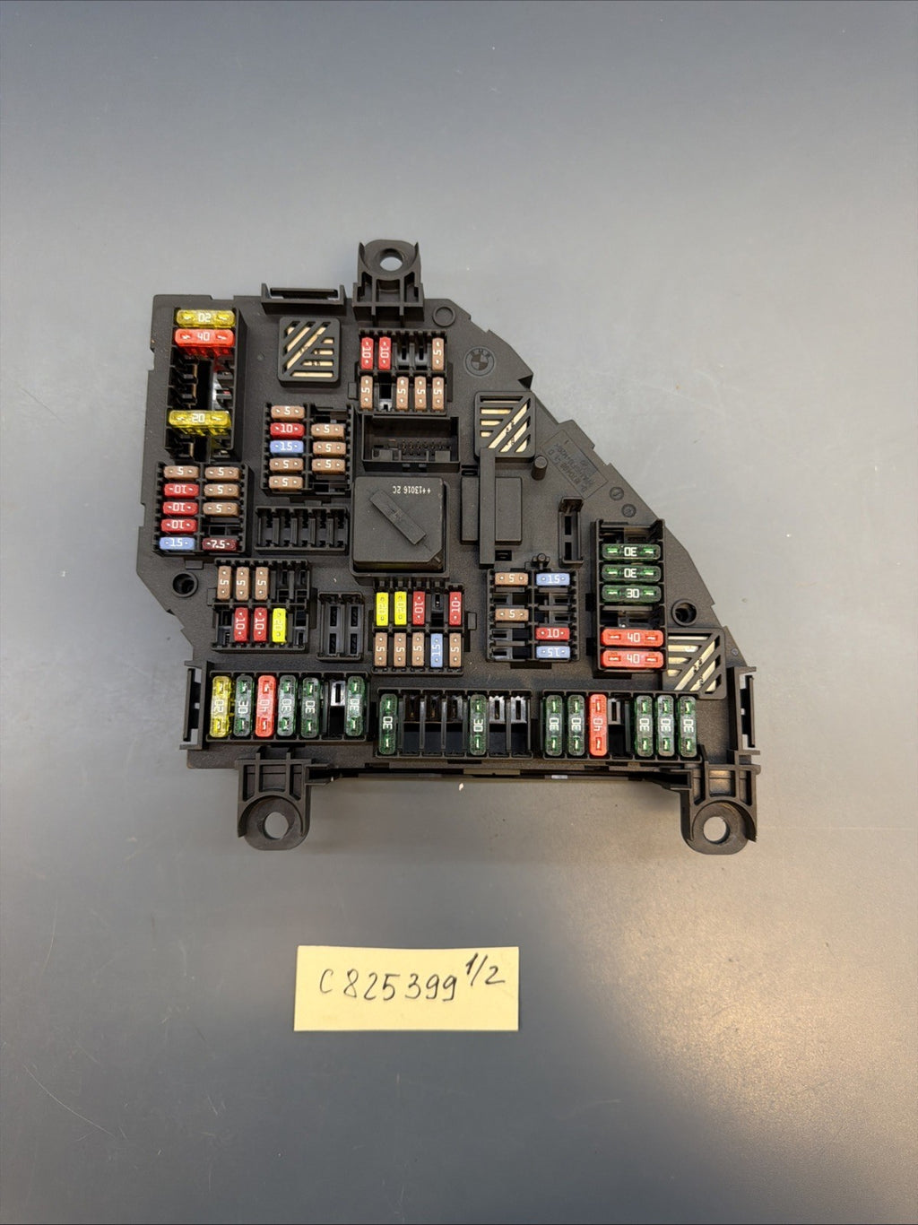2010-2016 BMW F10 528i 535i Rear Distribution Power Fuse Box Module 9264923