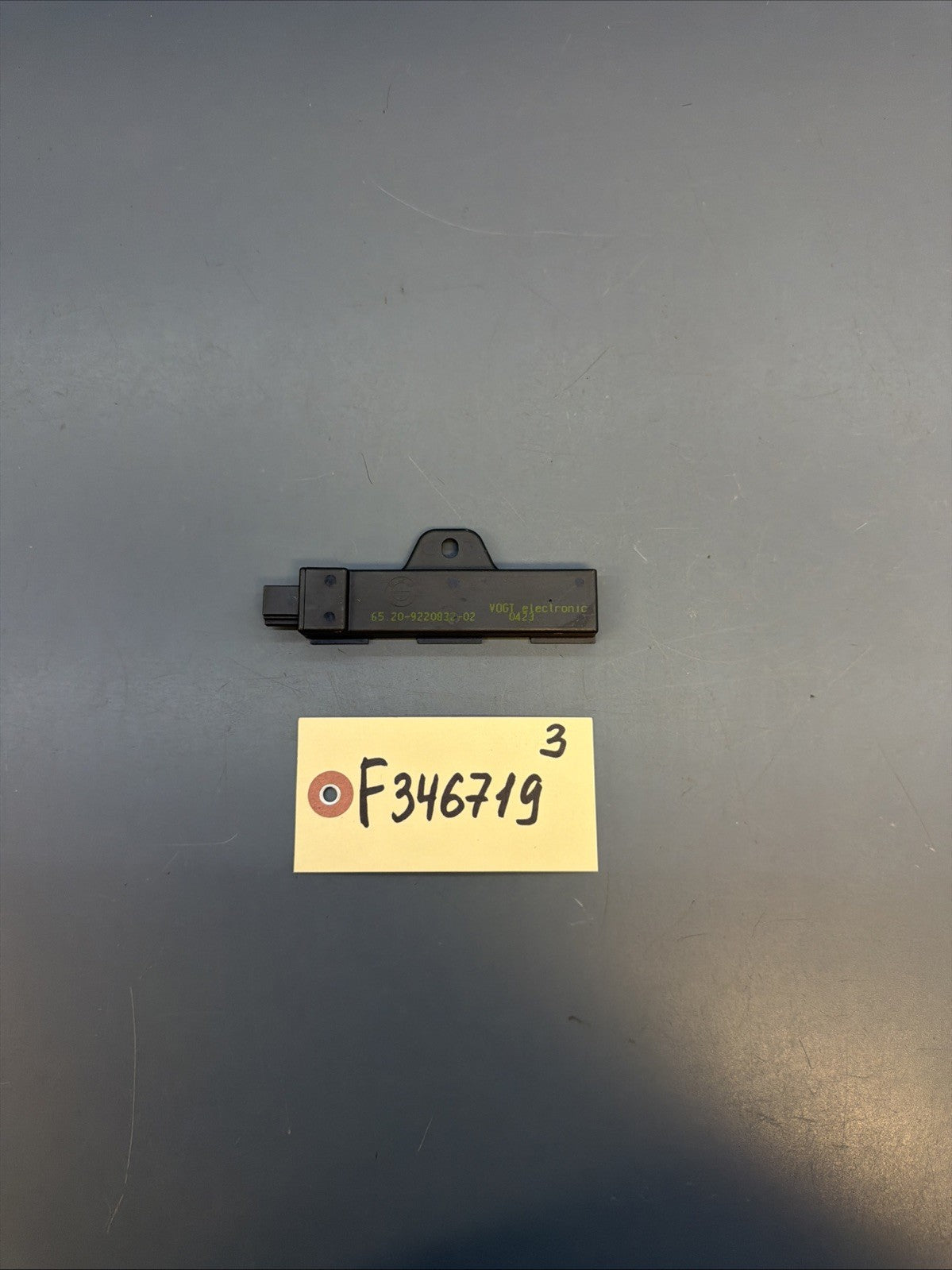 2012-2016 BMW 328i Keyless Entry Receiver Control Module 9220832 OEM