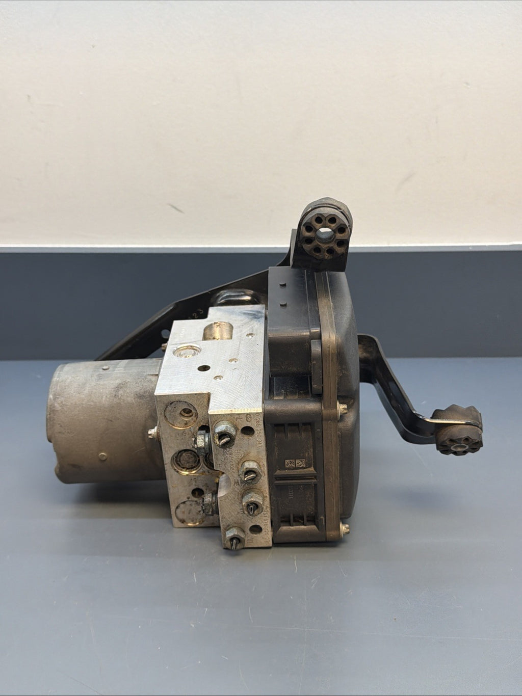 08-14 BMW E70 E71 X5 X6 ABS Anti Lock Brake Pump Control Module 6798284 OEM