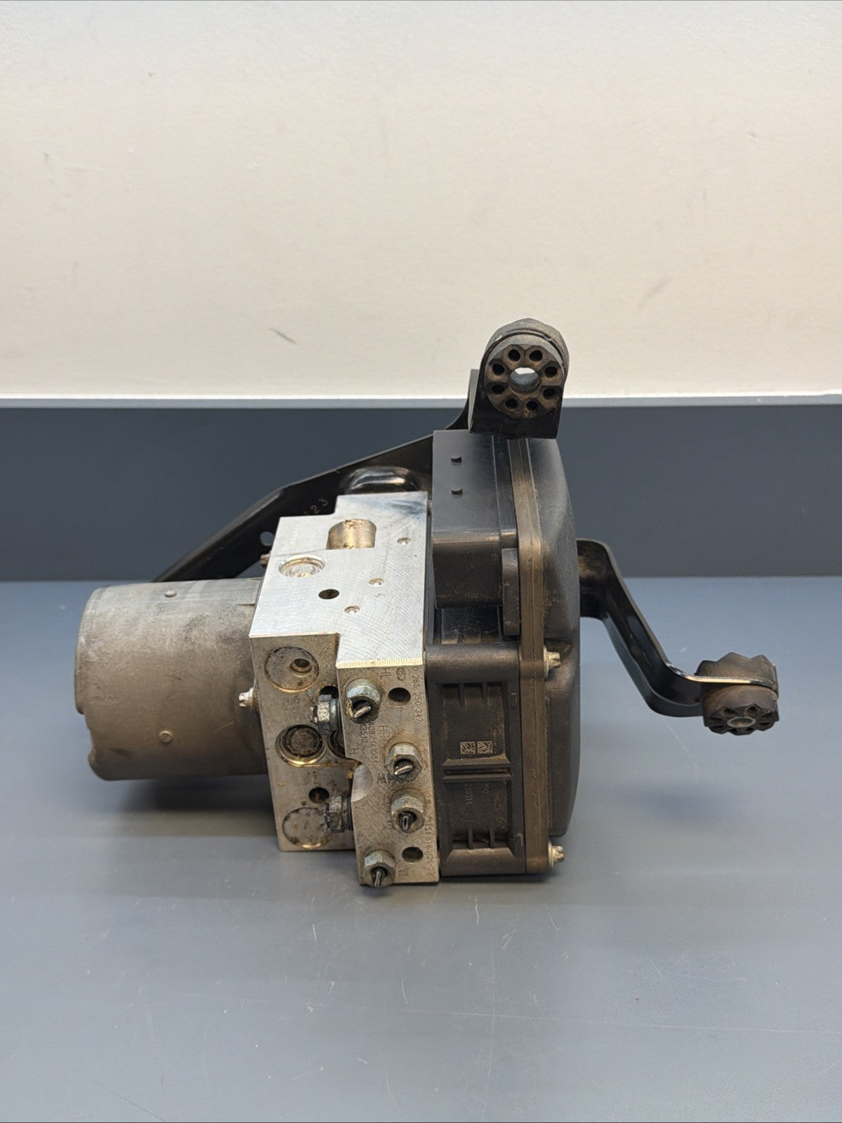 08-14 BMW E70 E71 X5 X6 ABS Anti Lock Brake Pump Control Module 6798284 OEM