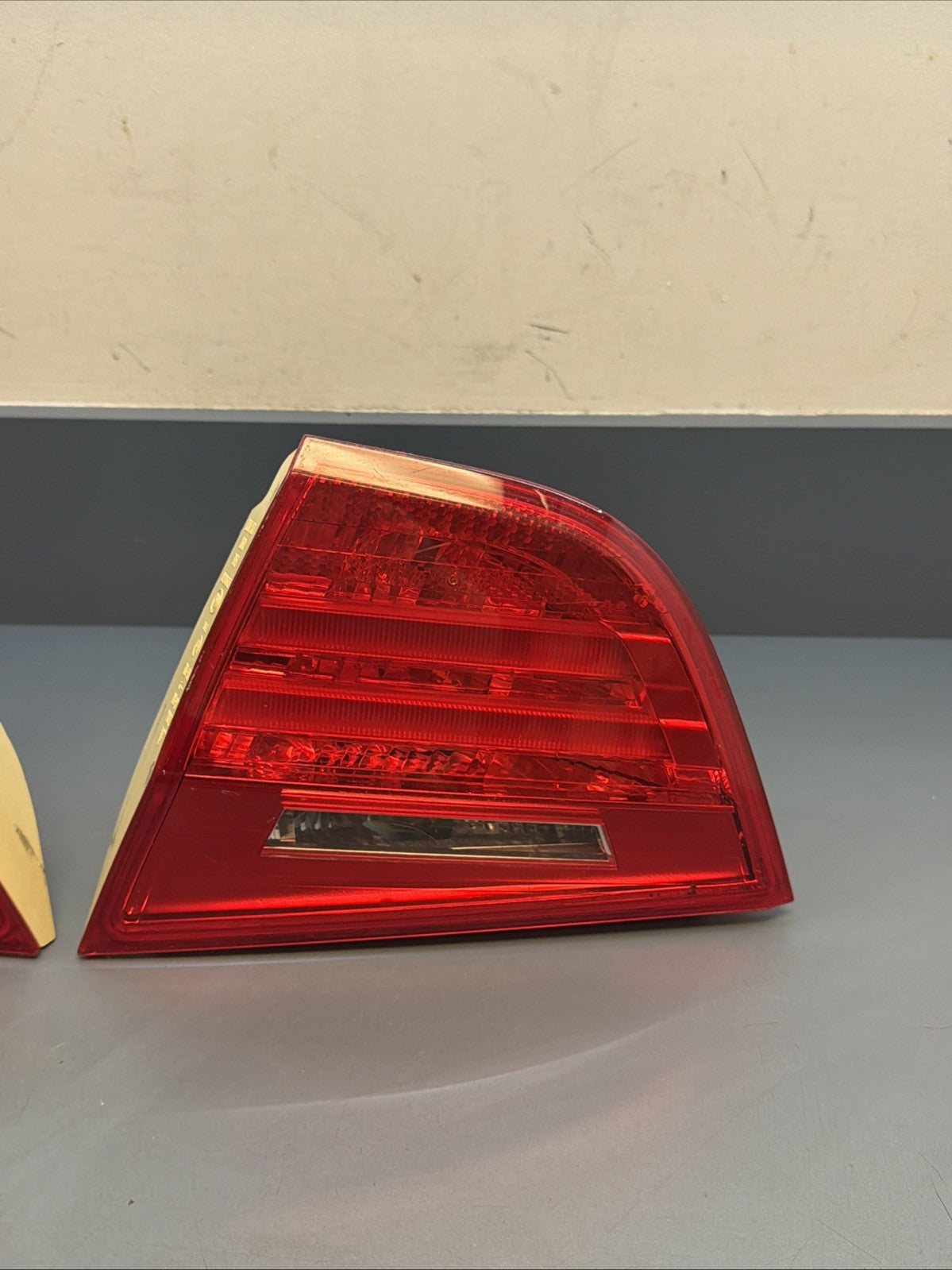 09-11 BMW E90 328 Sedan Rear Left Right Inner Tail Light SET 4871733 4871734 OEM