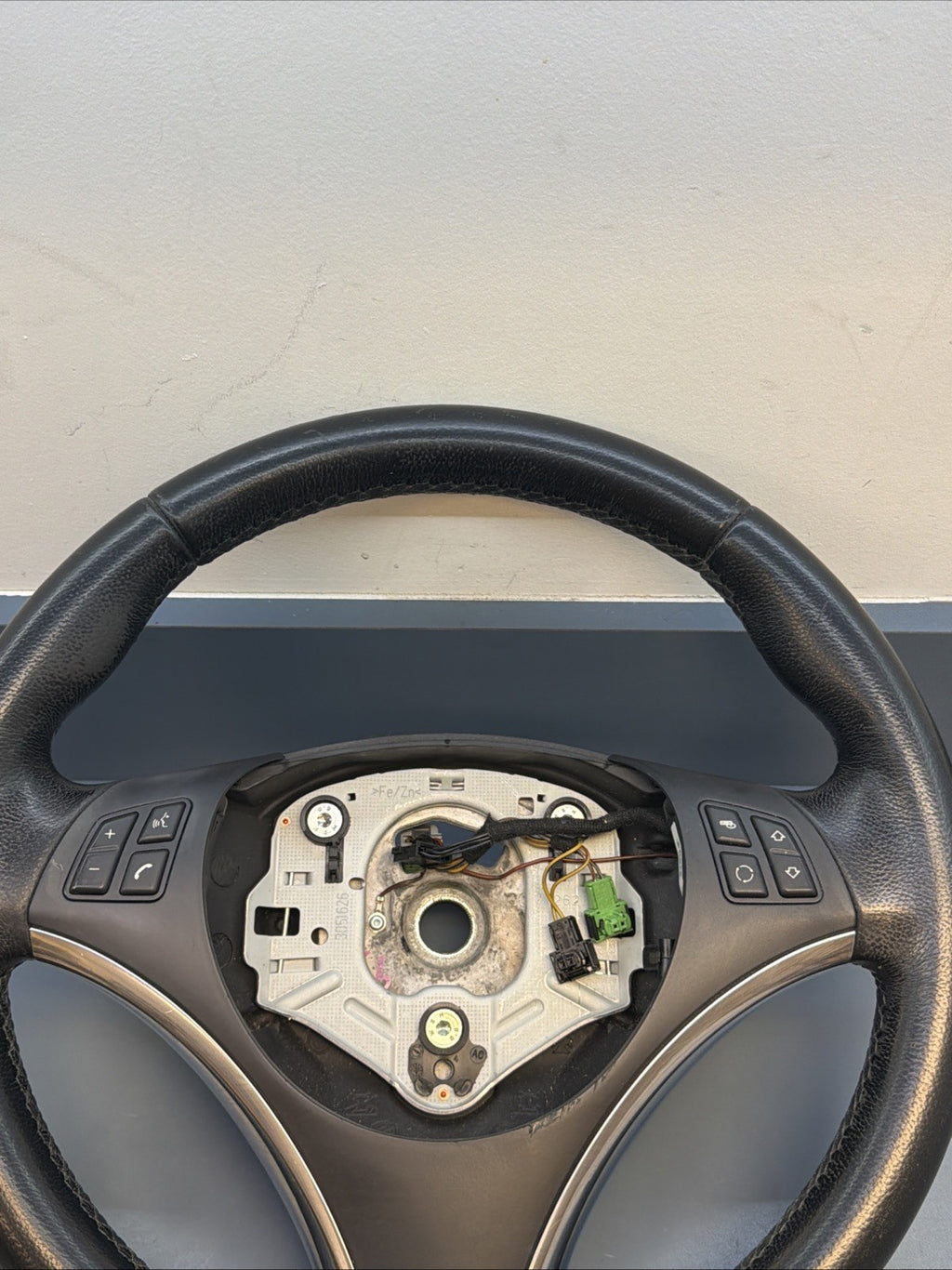 07-10 BMW 328i E90 E91 E92 Steering Wheel w/ Multifunctional Switch 6769894 OEM