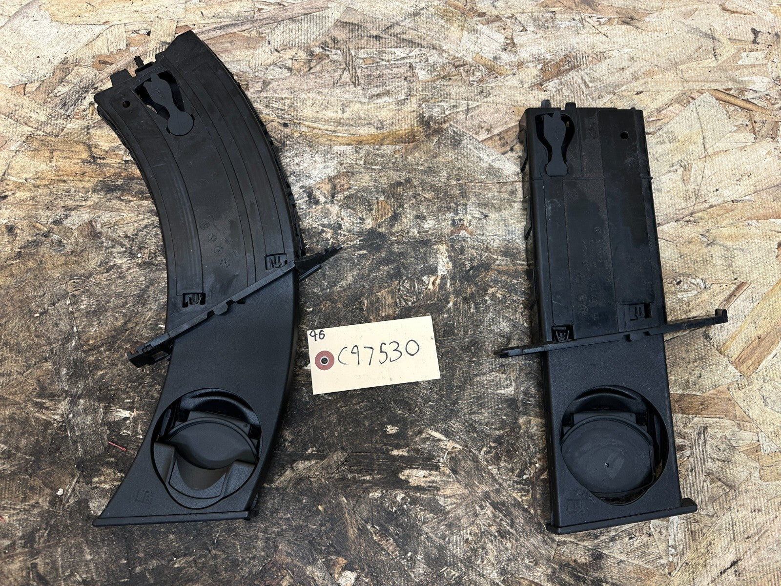 BMW 2006-2012 E90 DASH FOLDING LEFT+RIGHT CUP HOLDERS BLACK OEM 7127406+61