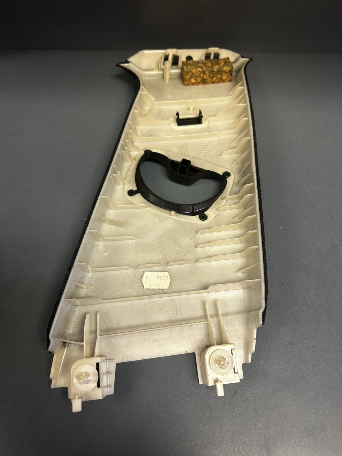 13-18 BMW F30 LEFT DRIVER SIDE UPPER B PILLAR TRIM COVER PANEL OEM 7220997