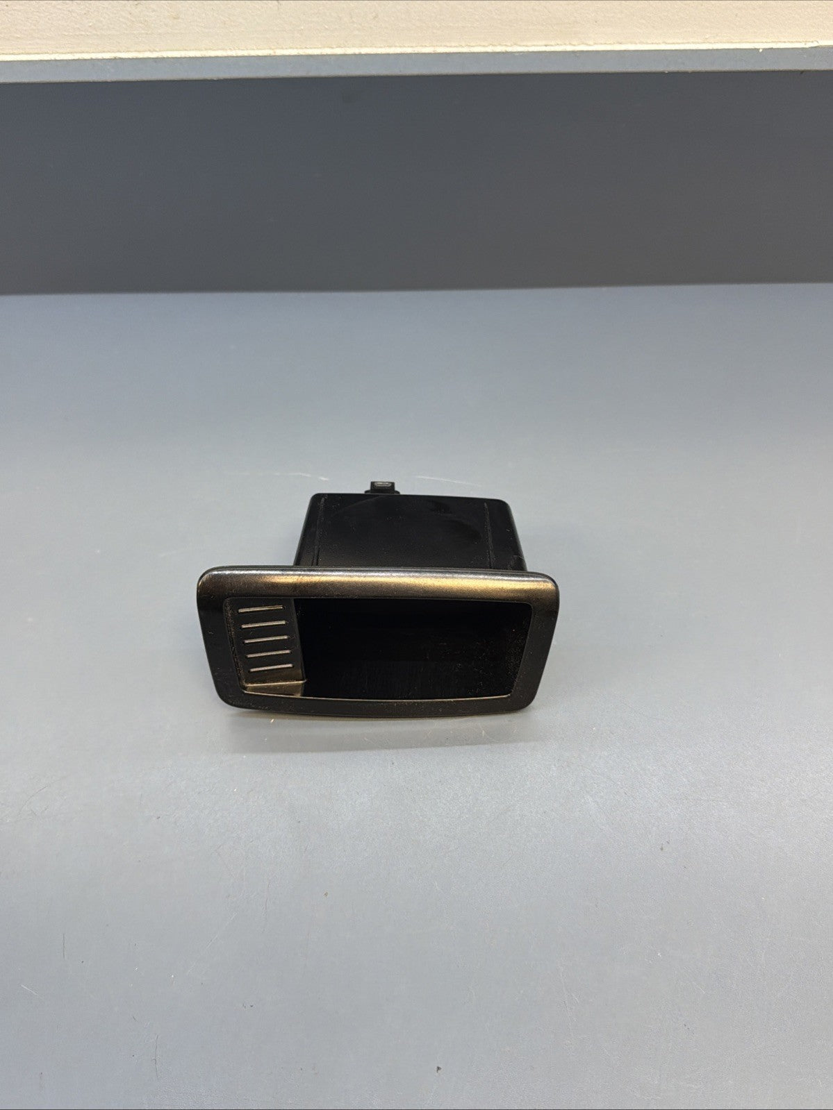 BMW 3 SERIES E92 E92N E93 E93 REAR ASHTRAY INSERT 6960689