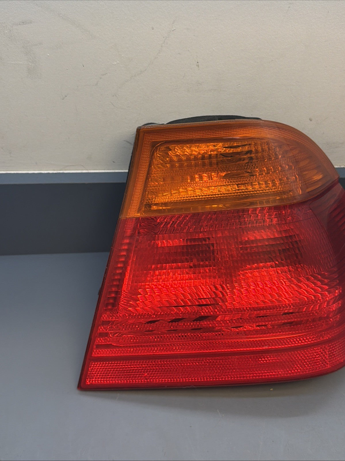 1999 2000 BMW 323I 328I OEM PASSENGER RIGHT SIDE TAILLIGHT 8364922