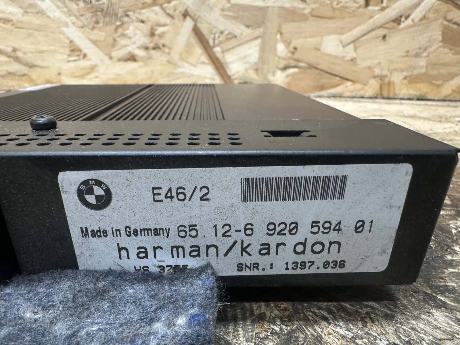 BMW 1997-2006 E46 RADIO AUDIO AMPLIFIER AMP OEM 6920594