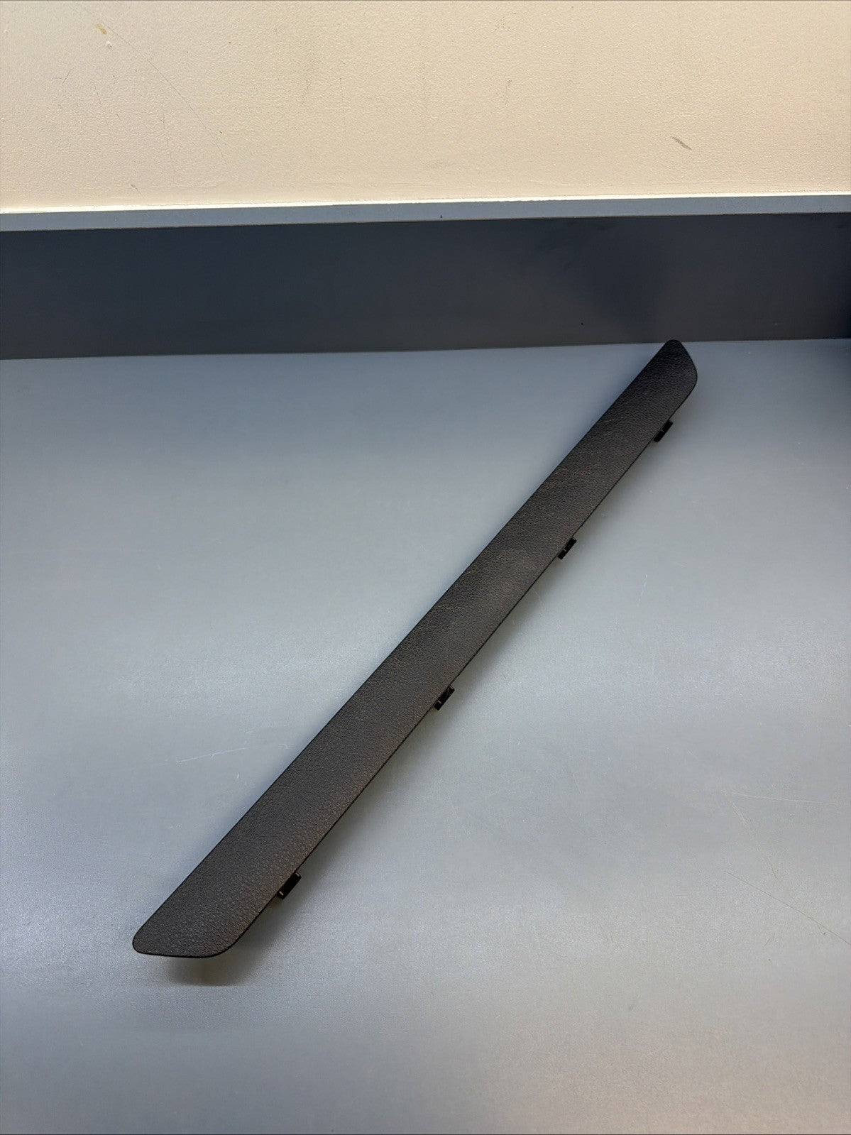 09-15 BMW 740i 740Li 750i Rear Left Driver Side Inner Door Sill Trim 9123813