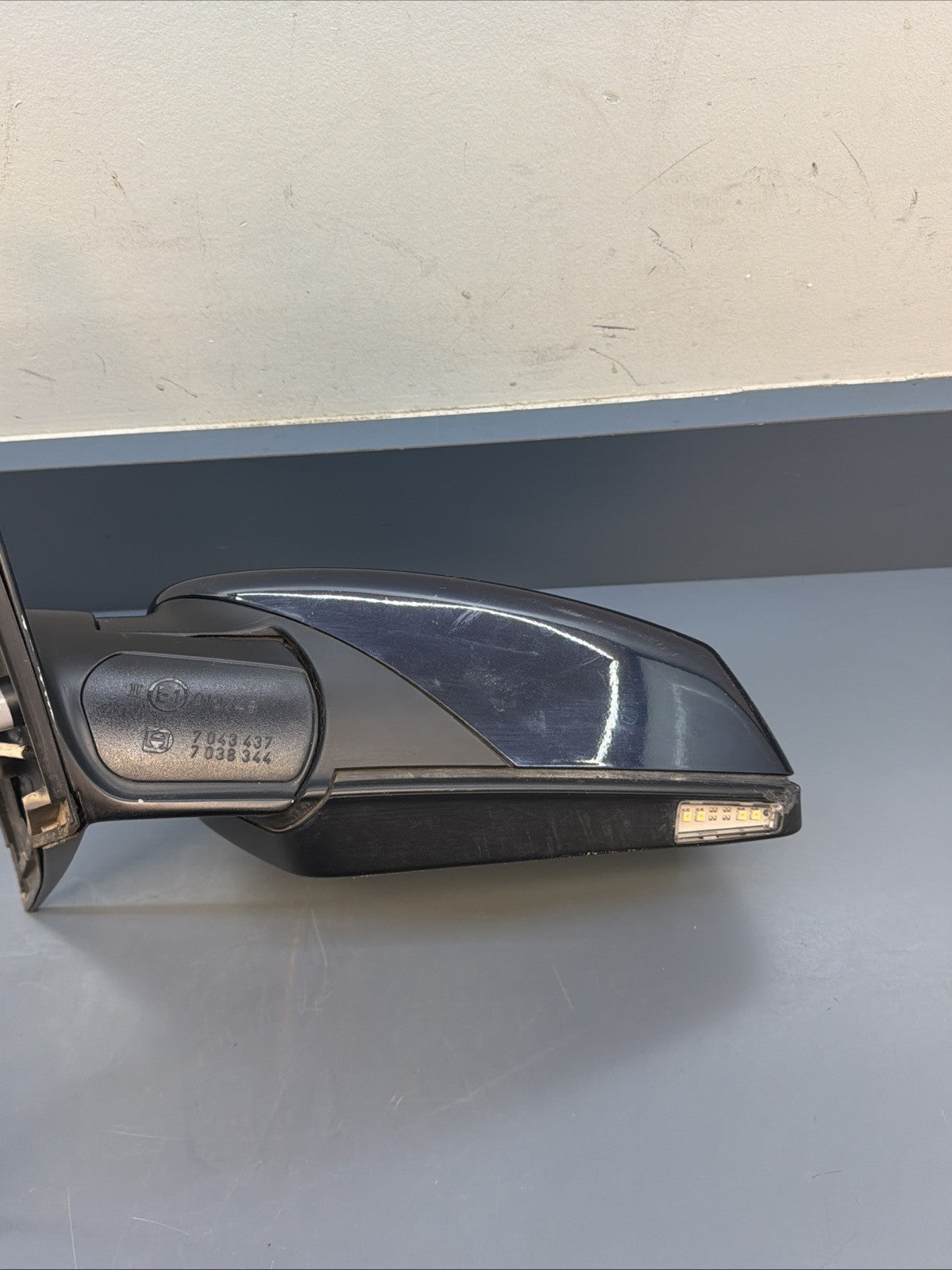 BMW 2008-2010 E60/E61 LCI LEFT DRIVER SIDE MIRROR BLue 7043437/7038344