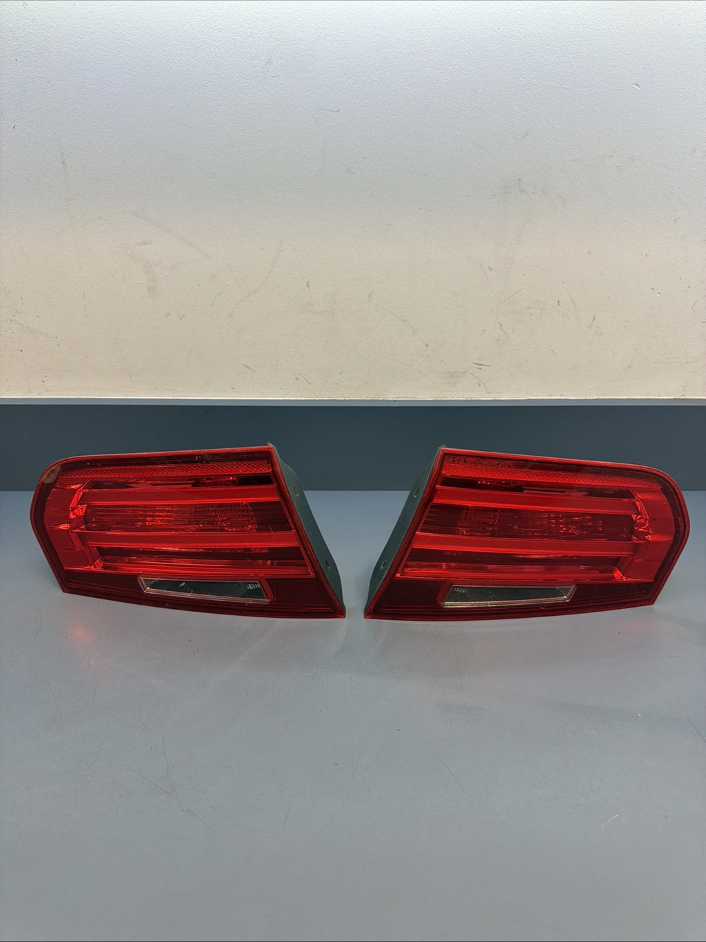 12-2015 BMW F30 3-SERIES REAR INNER LEFT & RIGHT TAIL LIGHT SET 7259915 7259916
