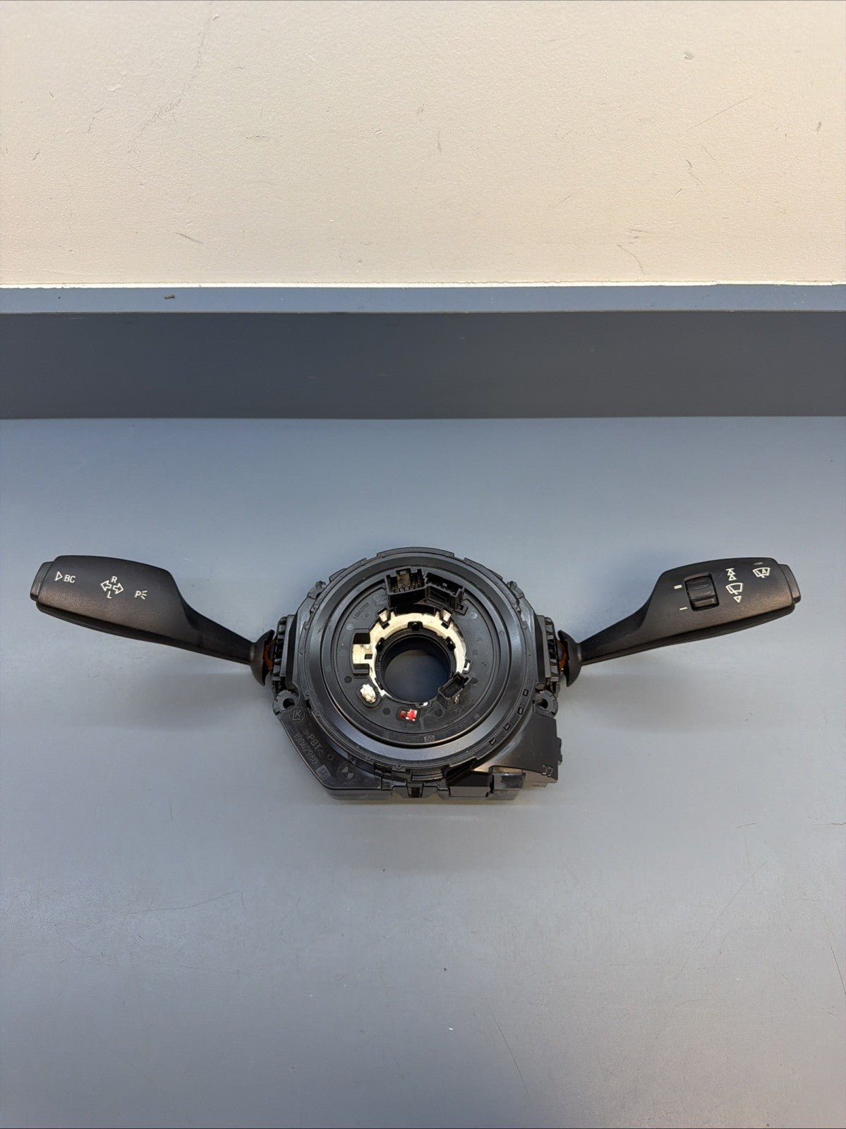 OEM 2012-2018 BMW F30 F31 Steering Column Switch Clock Spring 9253746