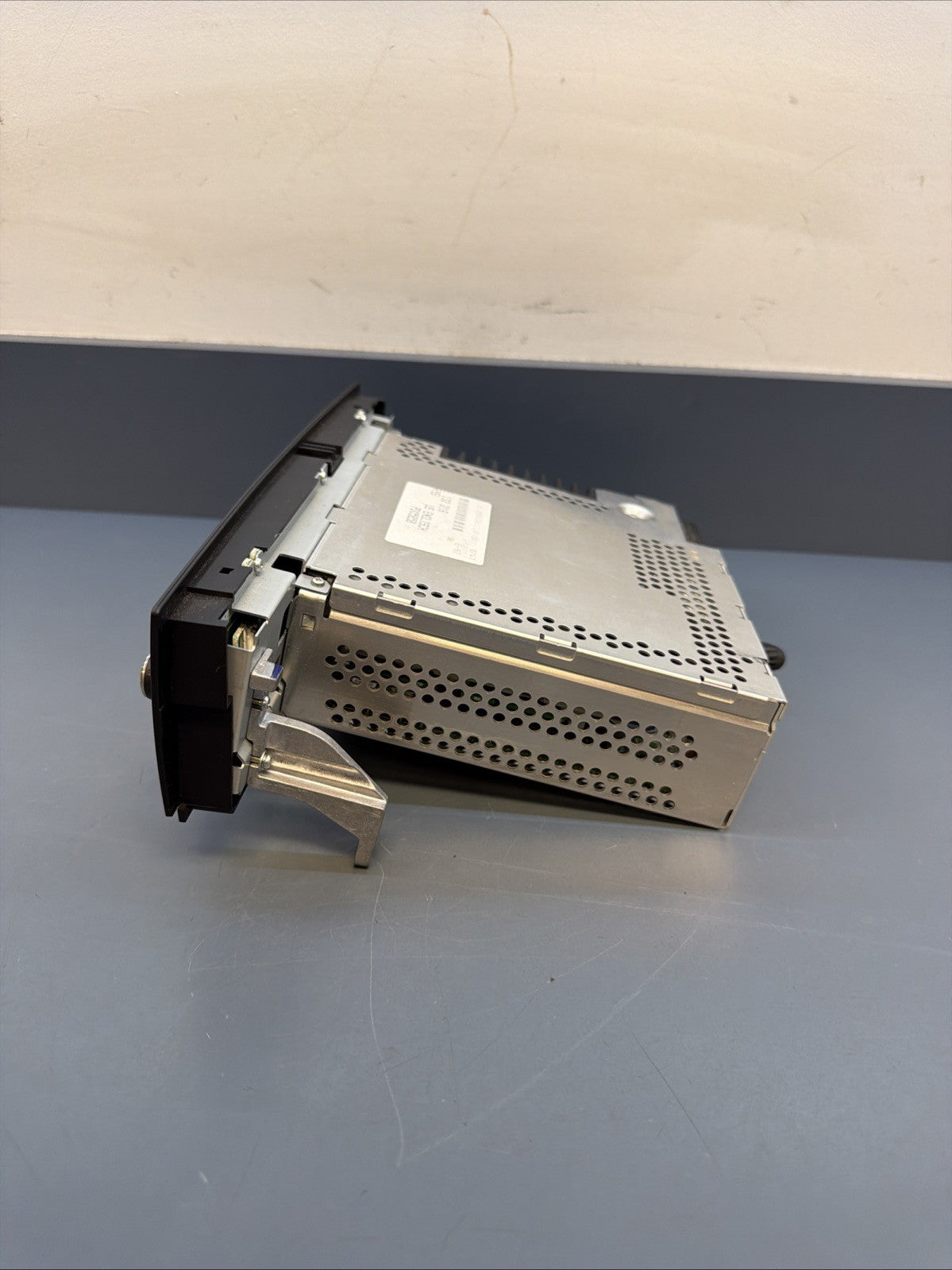 BMW E88 E82 E90 E92 E93 E84 1/3 Series Professional Radio Stereo CD OEM 9132216