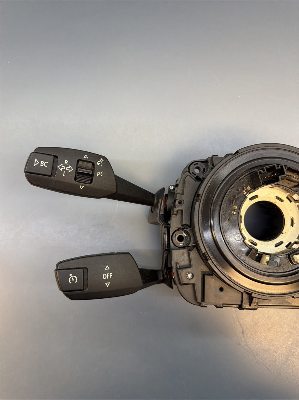 07-13 BMW 328i 330i 335i E90 E92 E93 Steering Controls Clockspring Combo 9123049