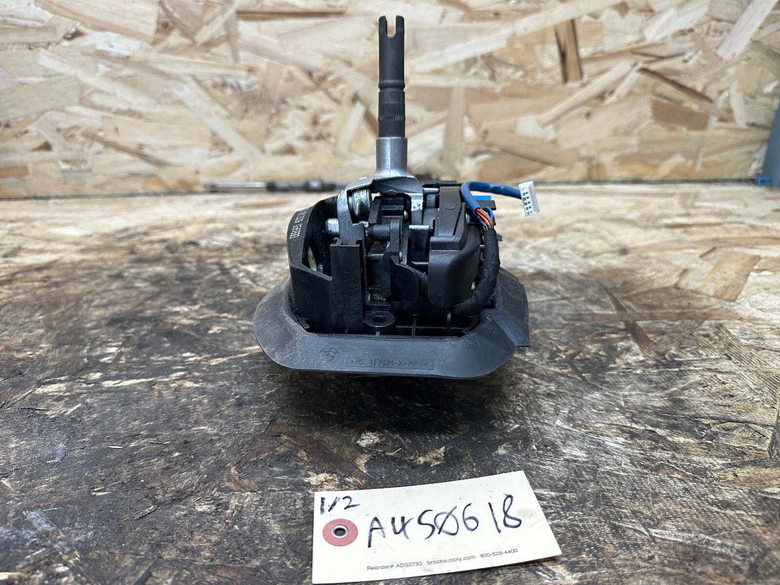 BMW 06-13 E90 AUTOMATIC TRANSMISSION GEAR SHIFTER/SELECTOR BLACK OEM 756365802