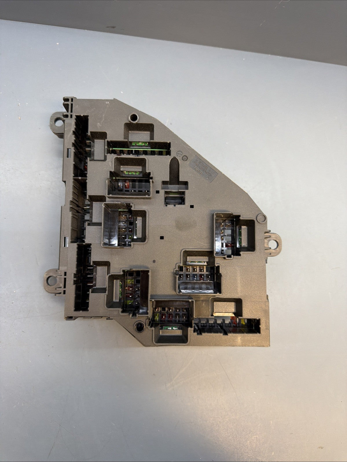 BMW F10 535i 550i 528i 750i Rear Trunk Power Distribution Fuse Box OEM 9234423