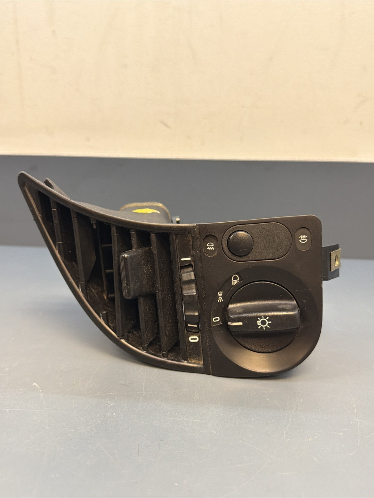 92-99 BMW E36 M3 Headlight Driving Light Switch w/ Air Vent Grill OEM *DAMAGED*