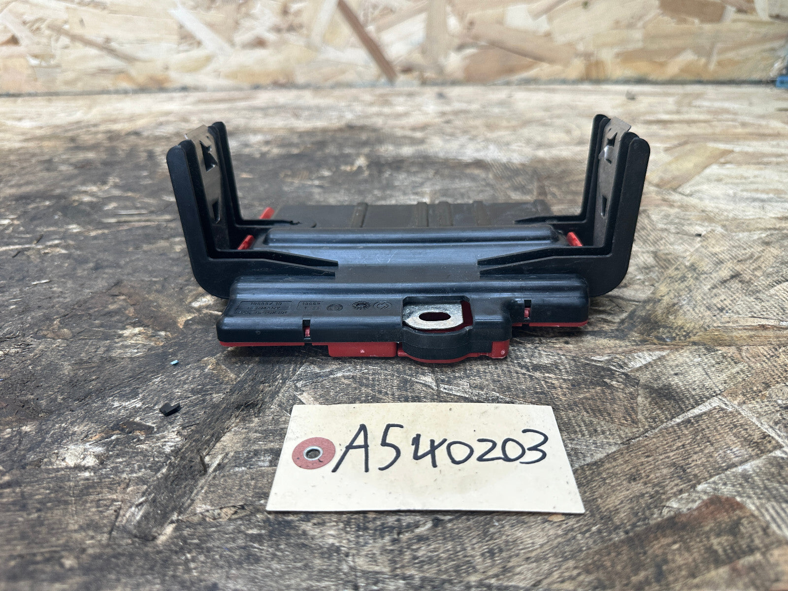 BMW 03-13 1 3 X1 SERIES E8X E9X POSITIVE POWER DISTRIBUTION BOX OEM 6942912