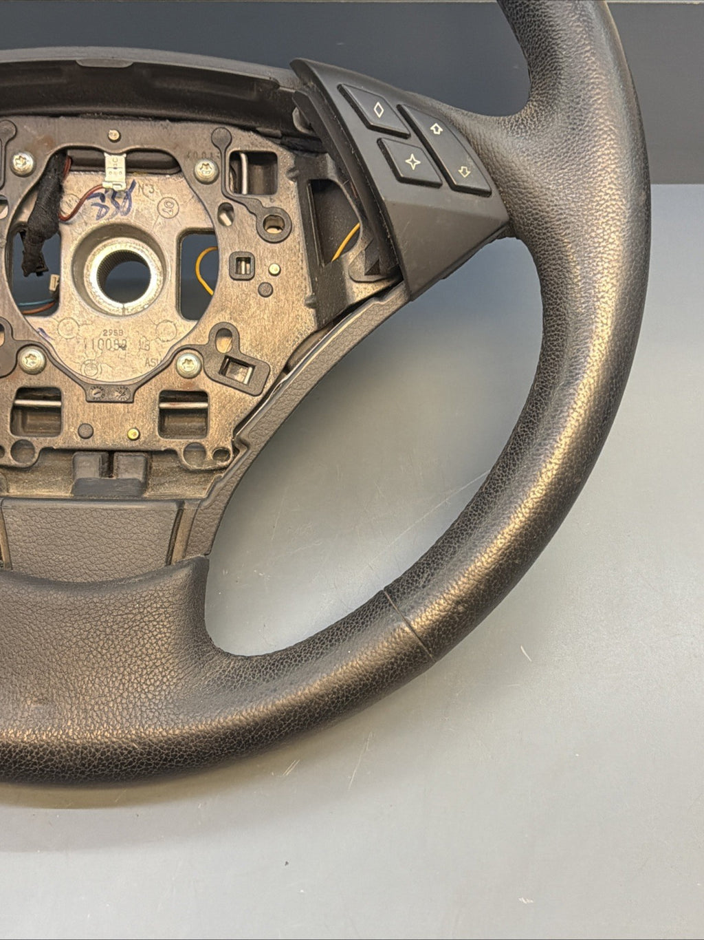 06-10 BMW E60 535i 528i 545i 550i Steering Wheel Non-Sport W/ Controls 3385E6030