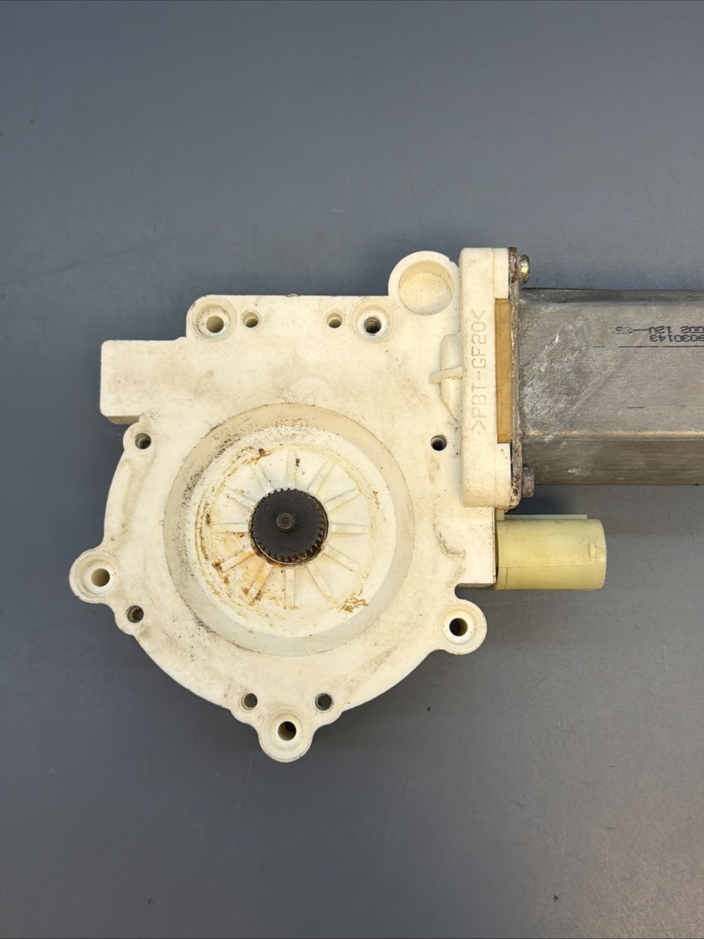 BMW E39 M5 540i 530i 525i PASSENGER FRONT WINDOW REGULATOR MOTOR 8360512