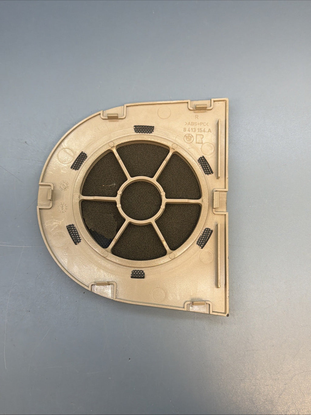 96-02 BMW E36 Z3 Rear Right Lateral Trim Speaker Cover Grille Beige 8413154