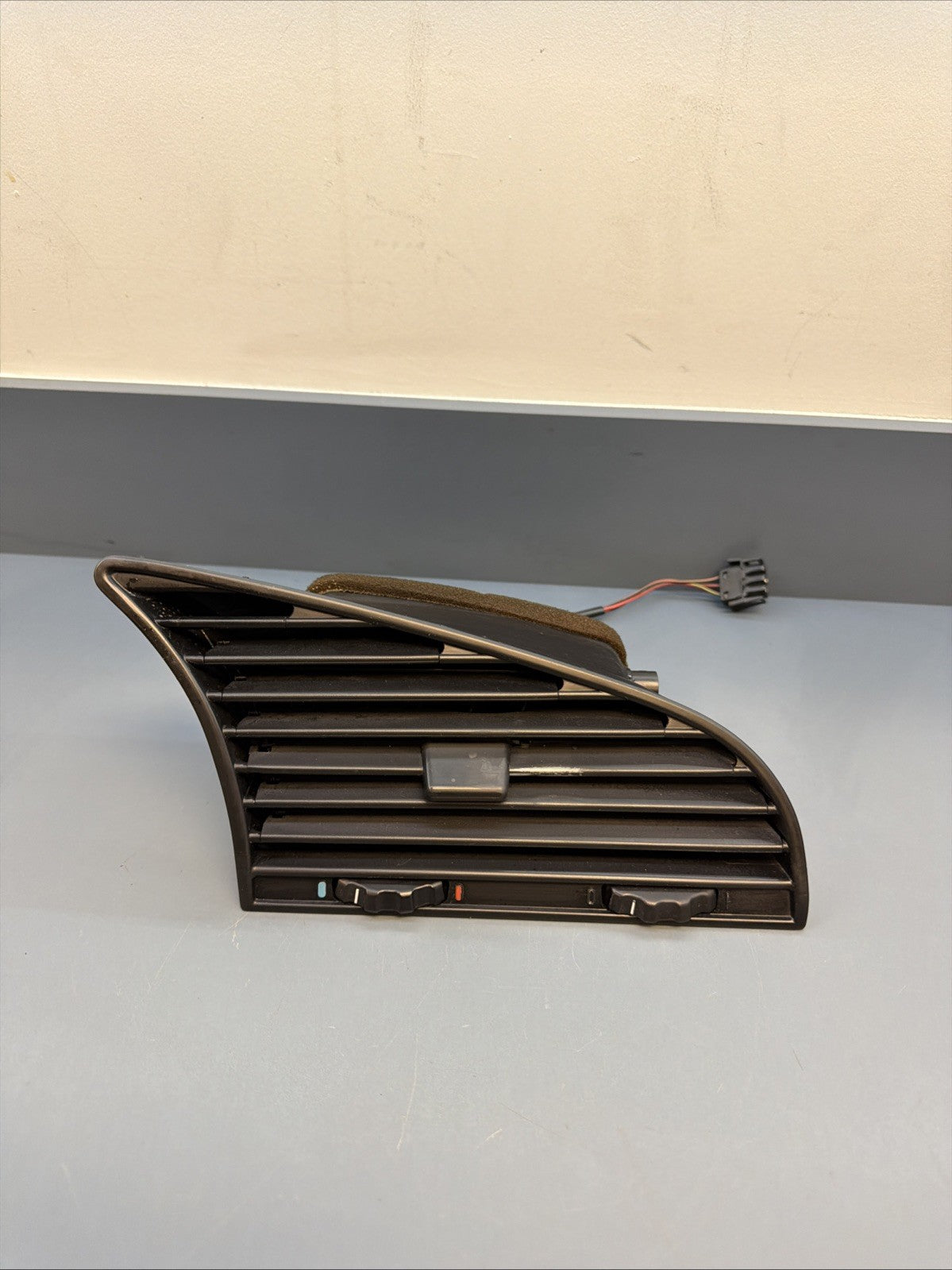 BMW E36 318 325i 318i 328i M3 CENTER DASH VENT AIR A/C Vent 1387371 OEM