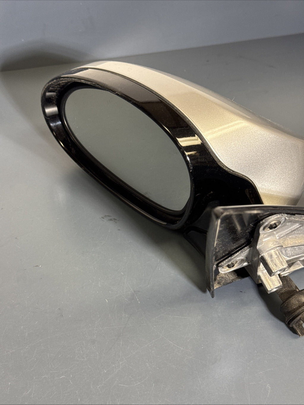 07-13 BMW 335i 328i Front Left Driver Side Door Mirror Assembly 7119212 OEM