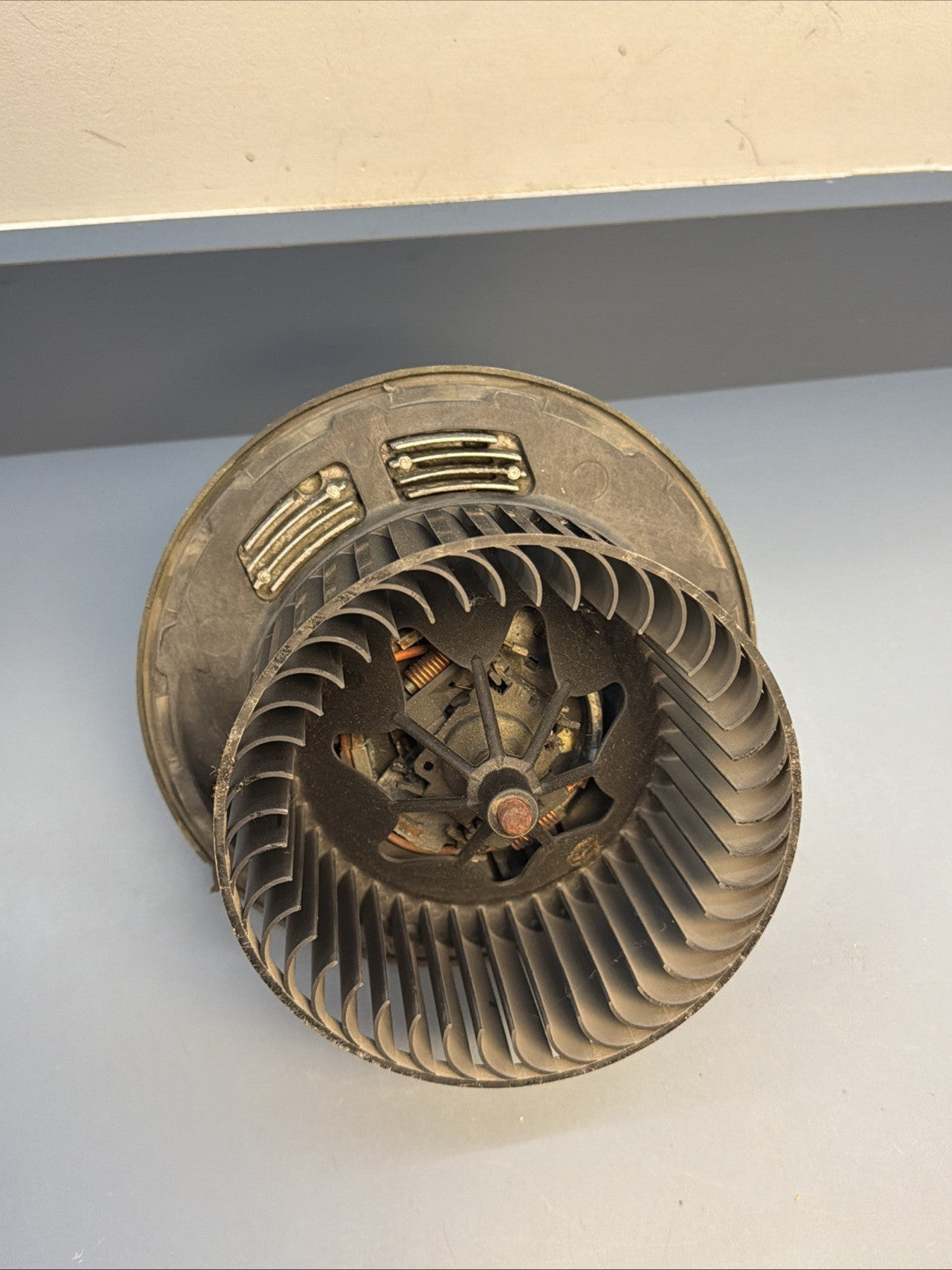 2012-2015 BMW X1 E84 A/C HEATER BLOWER MOTOR FAN ASSEMBLY GENUINE OEM 9928496