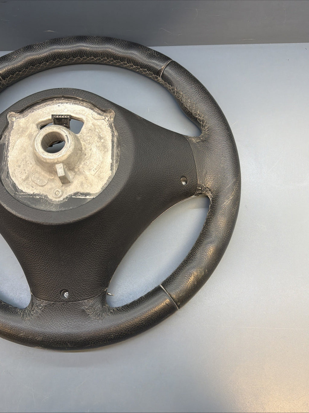 07-11 OEM BMW E82 E90 E92 E93 X1 328 335 Sport Leather Steering Wheel 6772147