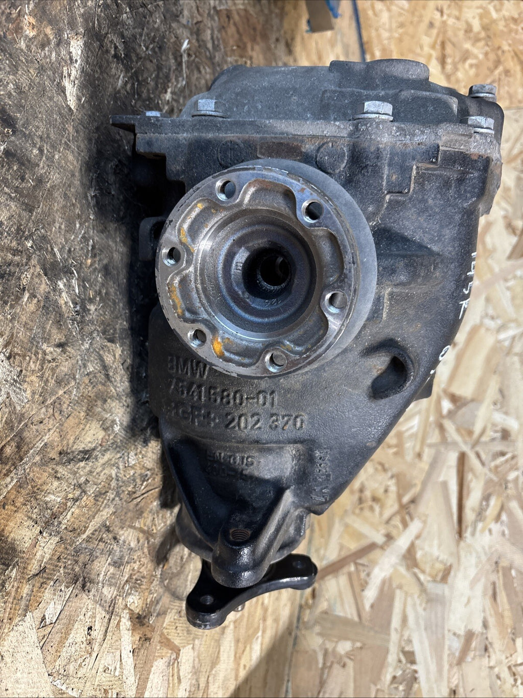 BMW E90 328 REAR DIFFERENTIAL 2007 328 3 SERIES 3.91 FINAL DRIVE 7566189
