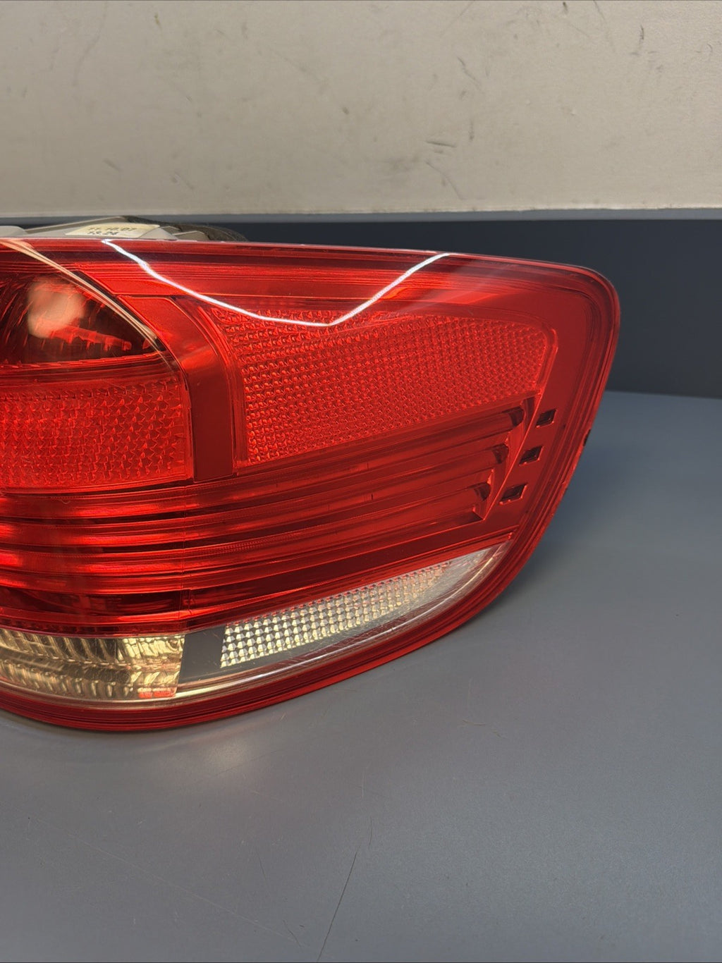 07-10 BMW E92 328i 335i M3 PRE LCI Right Side Outer Tail Light Taillight 7174404