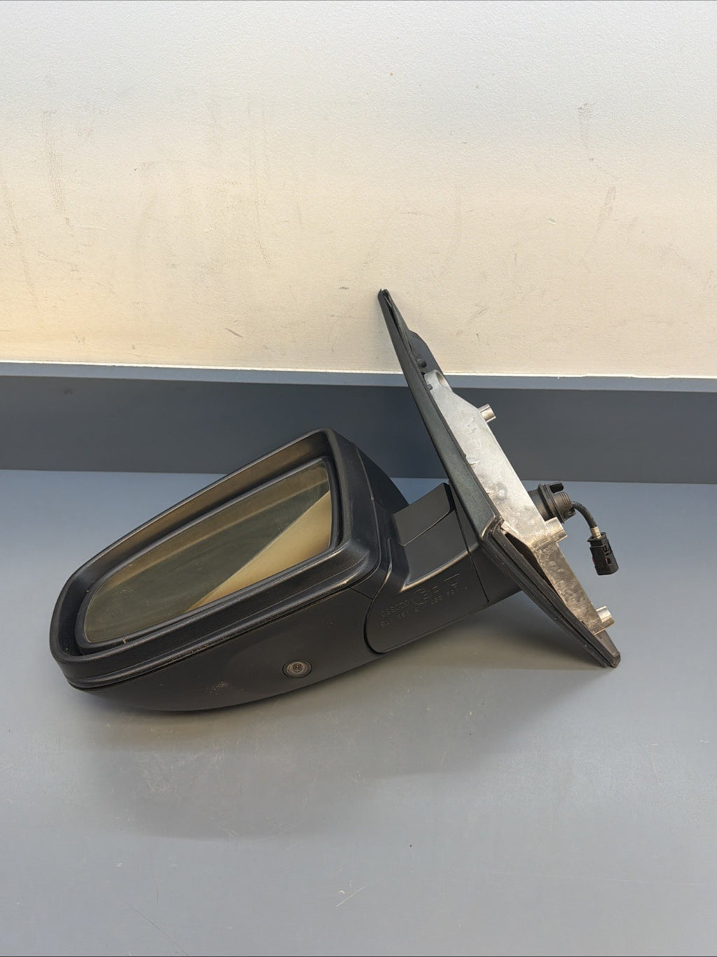2007-2013 BMW X5 E70 FRONT LEFT DRIVER DOOR MIRROR Camera 7136887 OEM