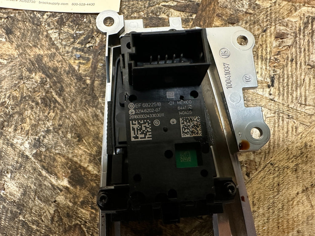 BMW 11-16 F25 X3 F0X 5 SERIES PARKING BRAKE SWITCH + TRIM SILVER OEM 10041037