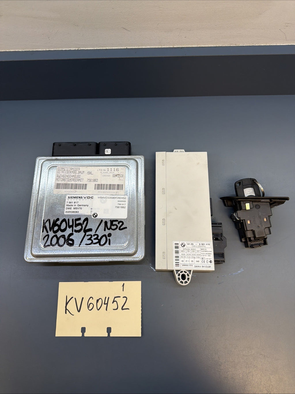 06-08 BMW E90 E91 E92 Engine Computer DME CAS KEY MSV70 N52 Auto OEM 7561817