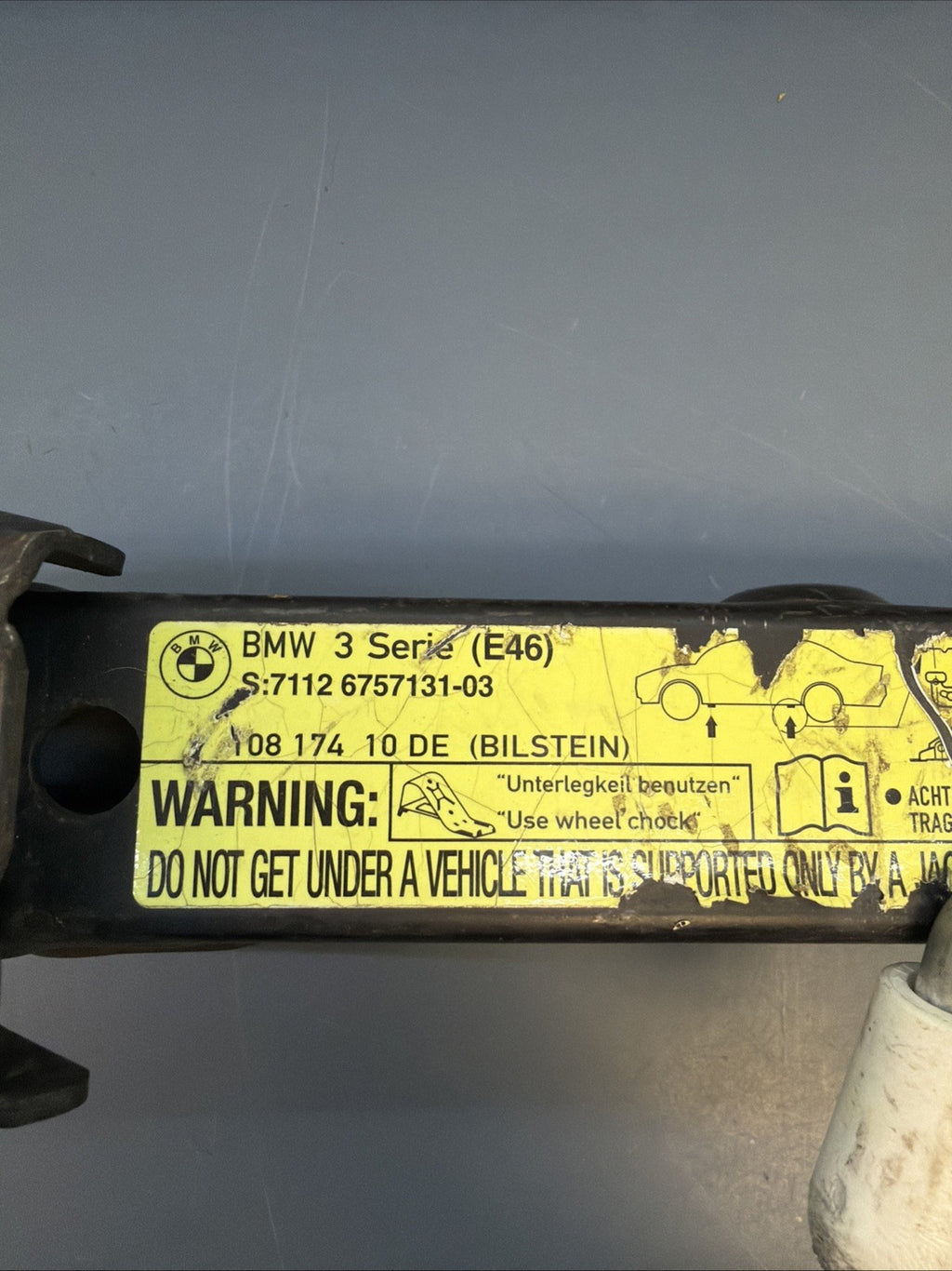 BMW E46 Trunk Jack Lifting Tool 6757131 OEM 99-06 323 325 328 330 M3