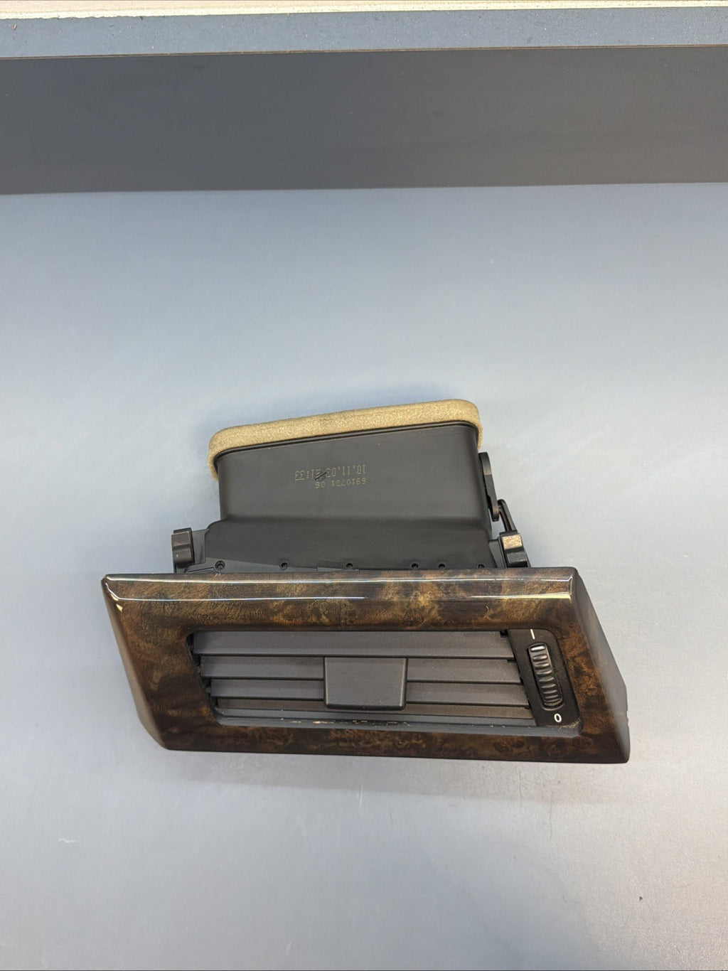 04-10 BMW E60 5 SERIES FRONT LEFT DRIVER SIDE DASH AC HEATER AIR VENT 6910731